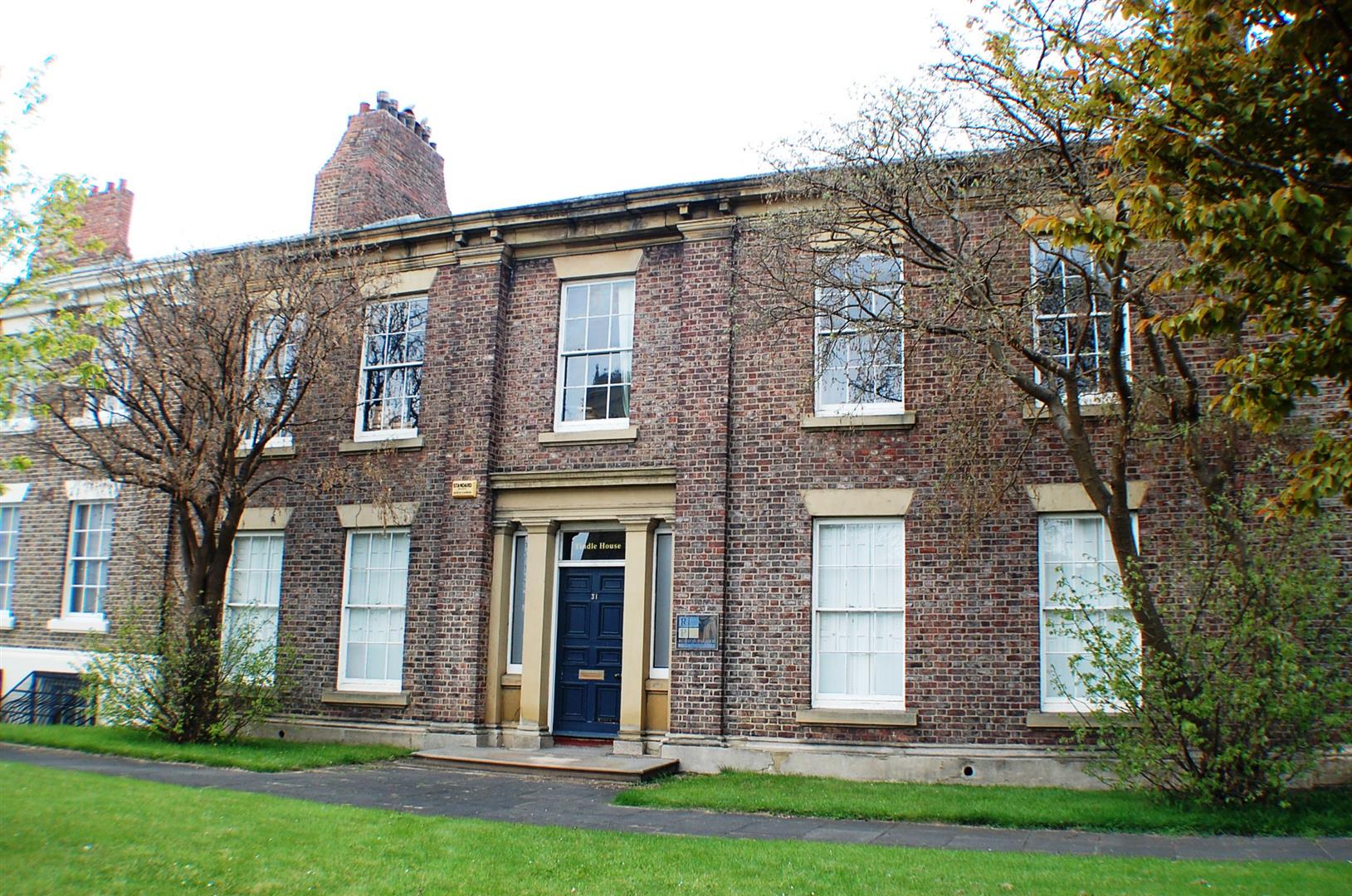 Beach Road, South Shields - Michael Hodgson